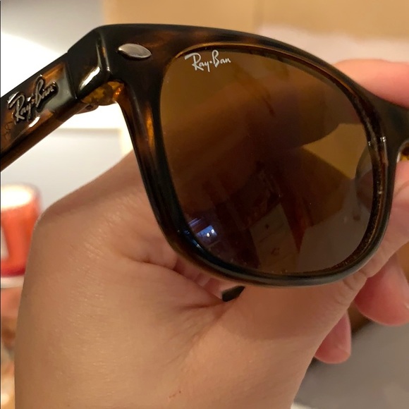 Ray-Ban New Wayfarer Classic Sunglasses - Picture 5 of 7